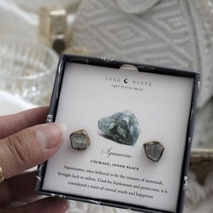 Luna Norte Jewelry - Aquamarine crystal birthstone raw cut earrings Luna Norte Jewelry - Aquamarine crystal birthstone raw cut earrings